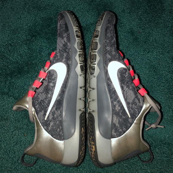 Nike sneakers - Picture 3 of 5